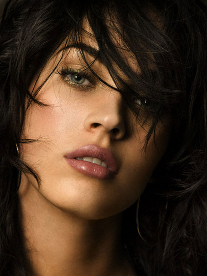 Illustration for article titled Megan Fox Mega Gallery 1